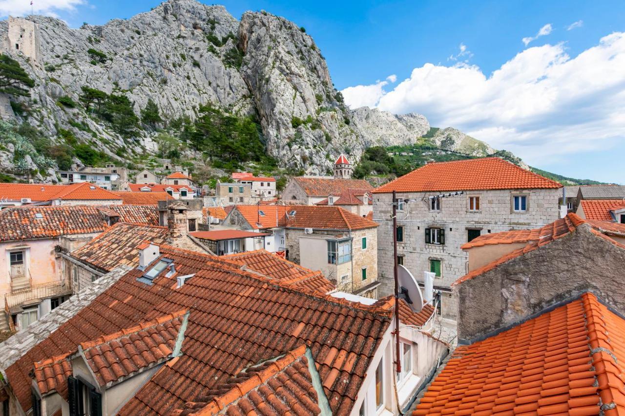 Apartment Ivanka Omiš Buitenkant foto